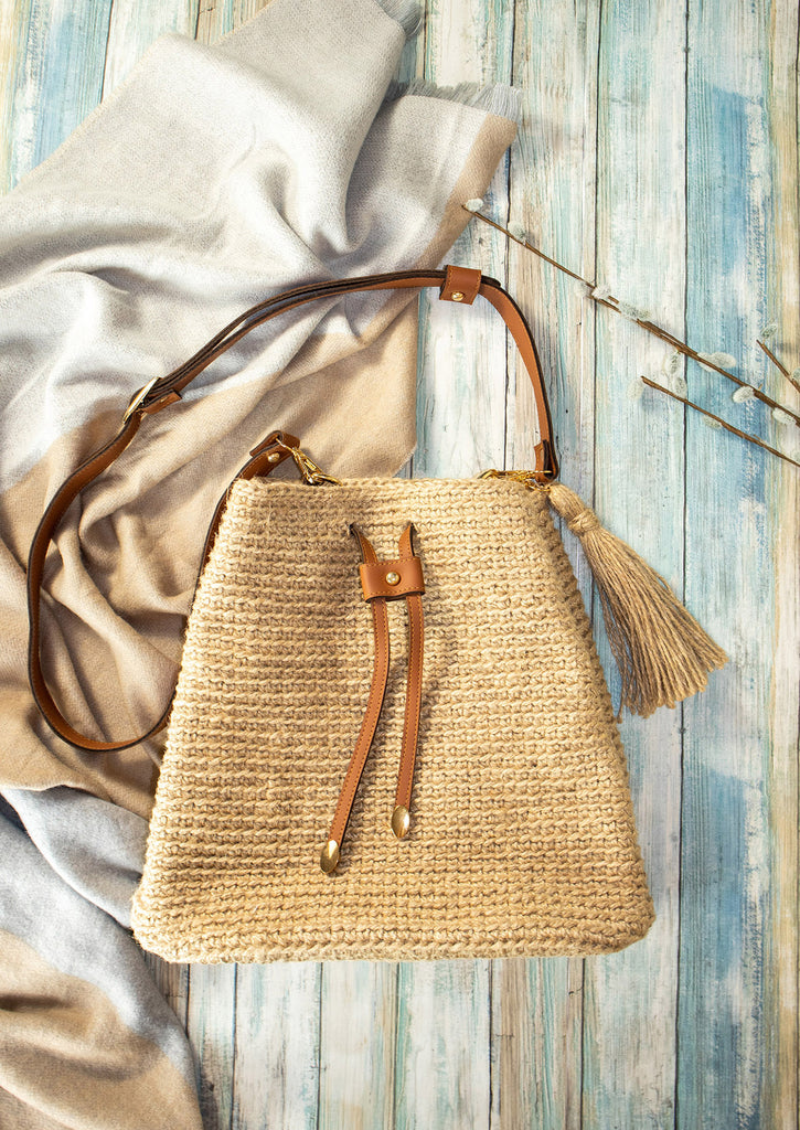  Handmade Jute Crossbody Bag - flay lay