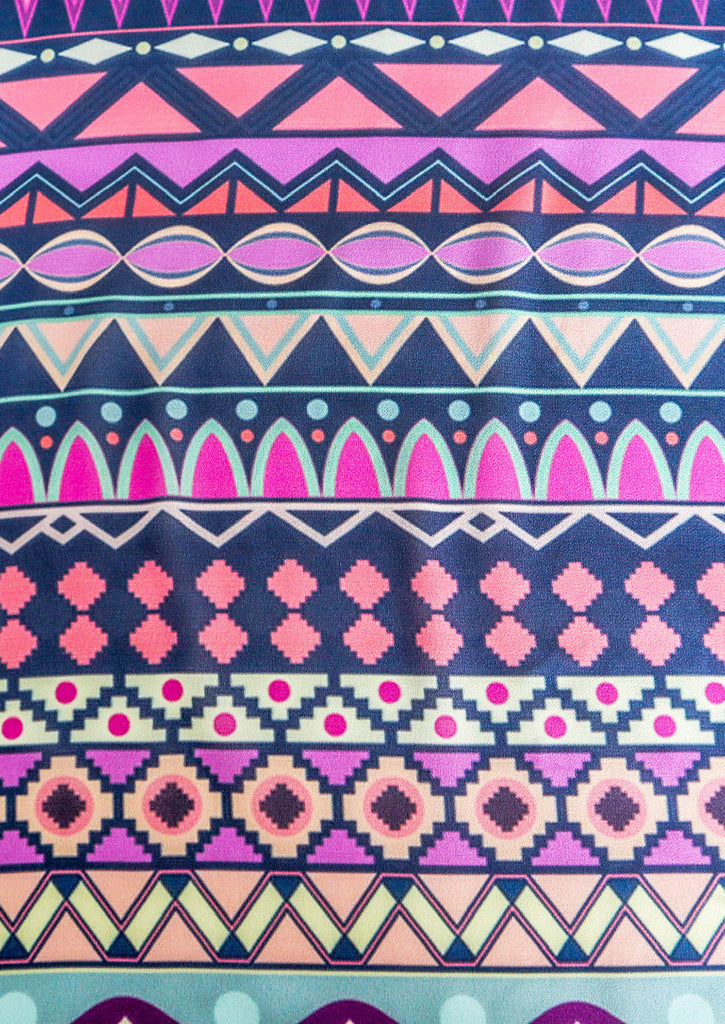 zoom on the pattern of Nubian Palette Scarf 