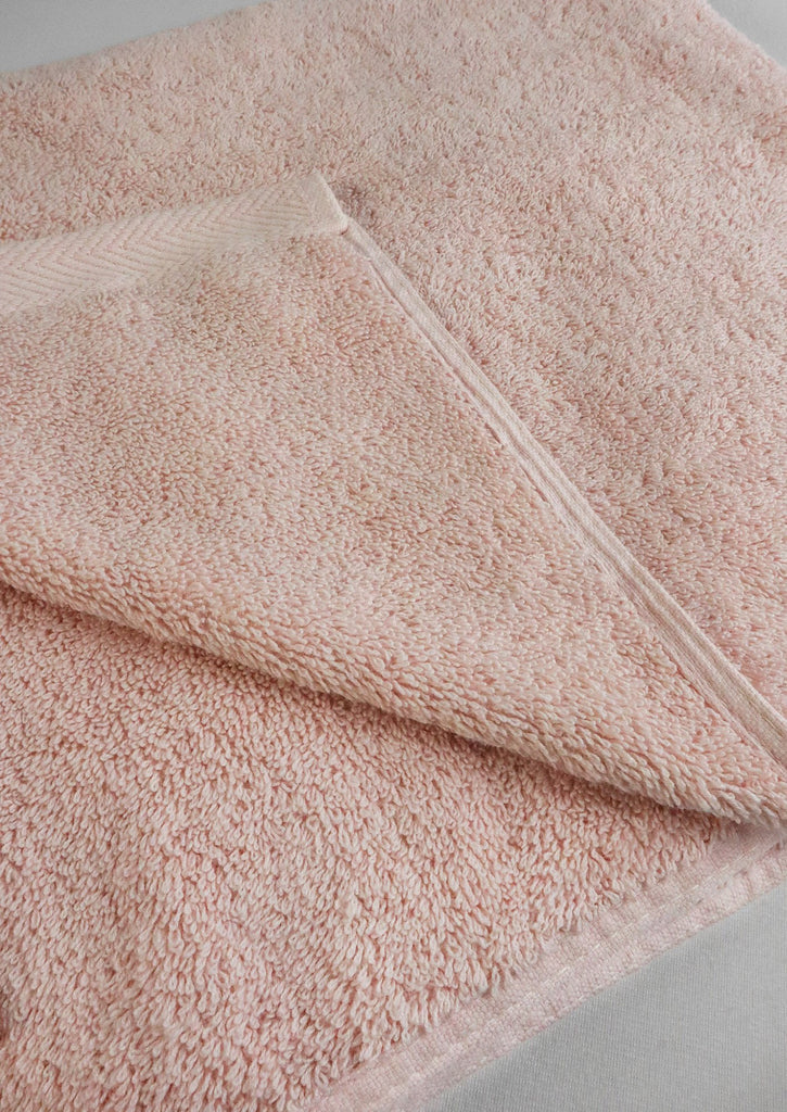 close look for cotton fibres - cloud pink towel